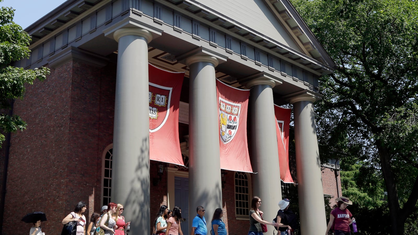 articles/2013/03/12/harvard-snooping-on-employee-emails-without-asking-is-no-shock/130311-Mattis-Harvard-tease_o6ow2x