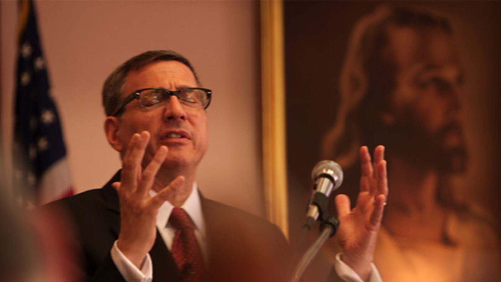 articles/2015/09/01/rev-rob-schenck-minister-to-top-d-c-officials-gun-control-is-the-christian-way/150901-schneck-guns-tease_mloze2