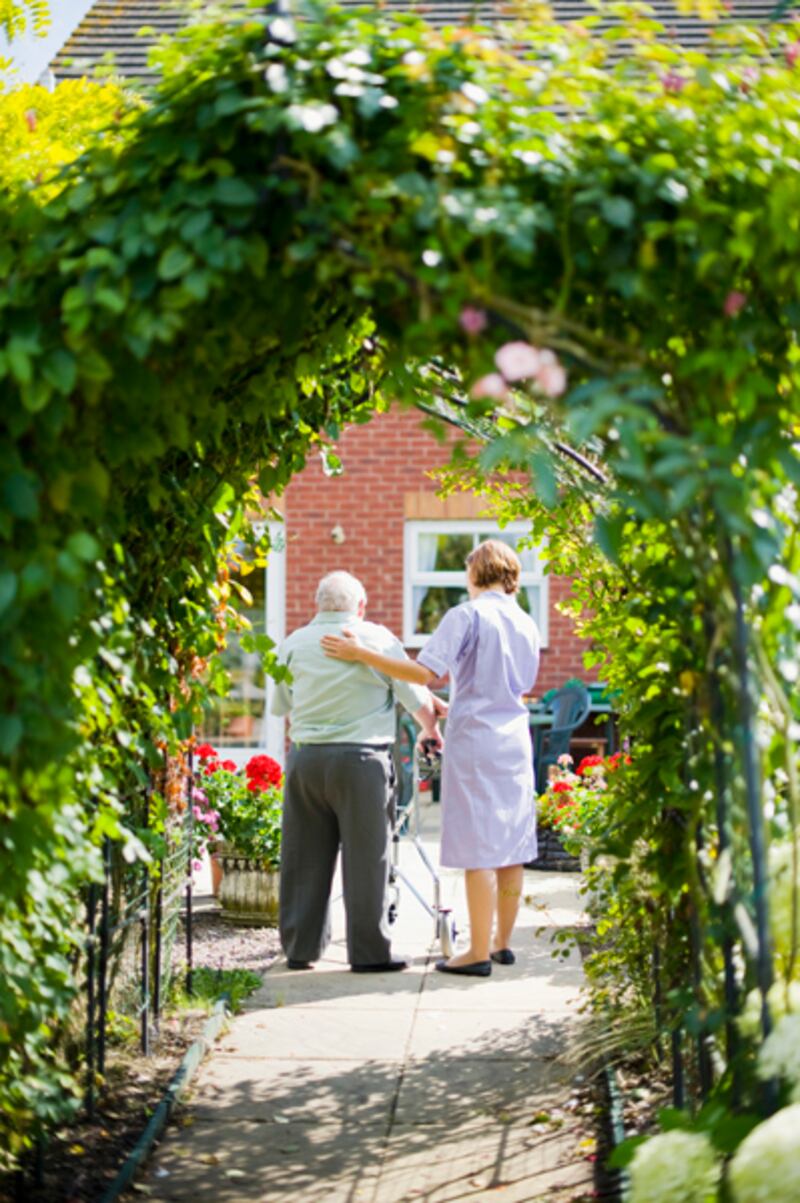 galleries/2011/08/04/top-20-employers-now-hiring/employers-3-amedisys_o3xjoq