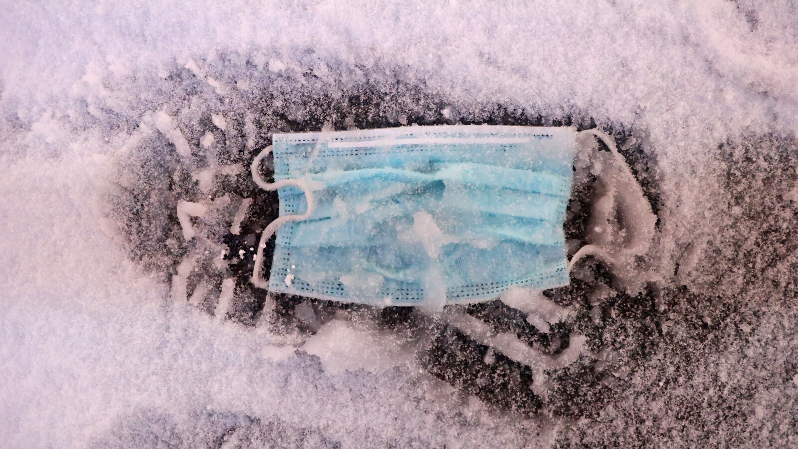 2020-12-16T235210Z_1263191156_RC2NOK9XBFO7_RTRMADP_3_USA-WEATHER_lhoeql