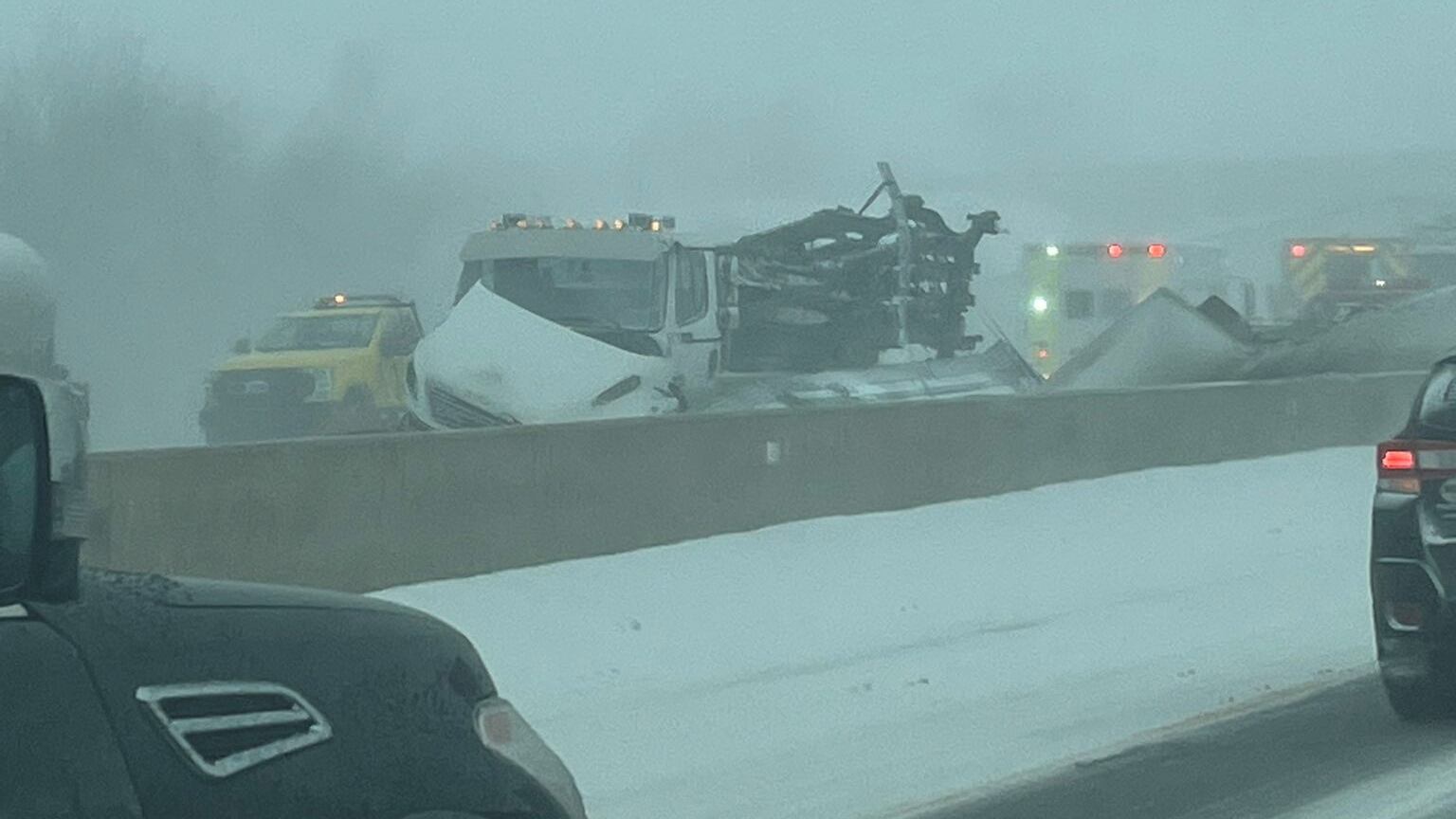 2022-12-23T215511Z_341642233_RC2XBY92JYSC_RTRMADP_3_USA-WEATHER-OHIO_mosyl1