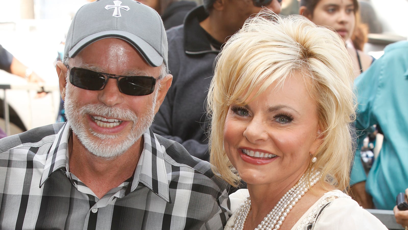 2011-10-20T000000Z_1152405888_GF2E7AK1MS101_RTRMADP_3_USA_fpkwzi