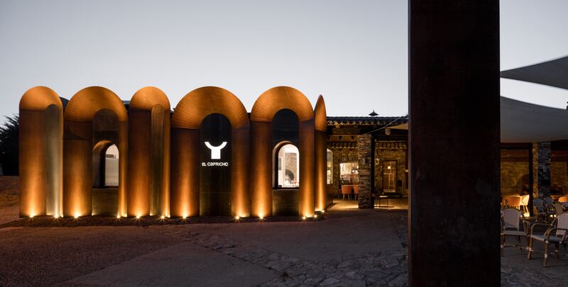 220707-el-capricho-embed2-restaurant_kajdrz