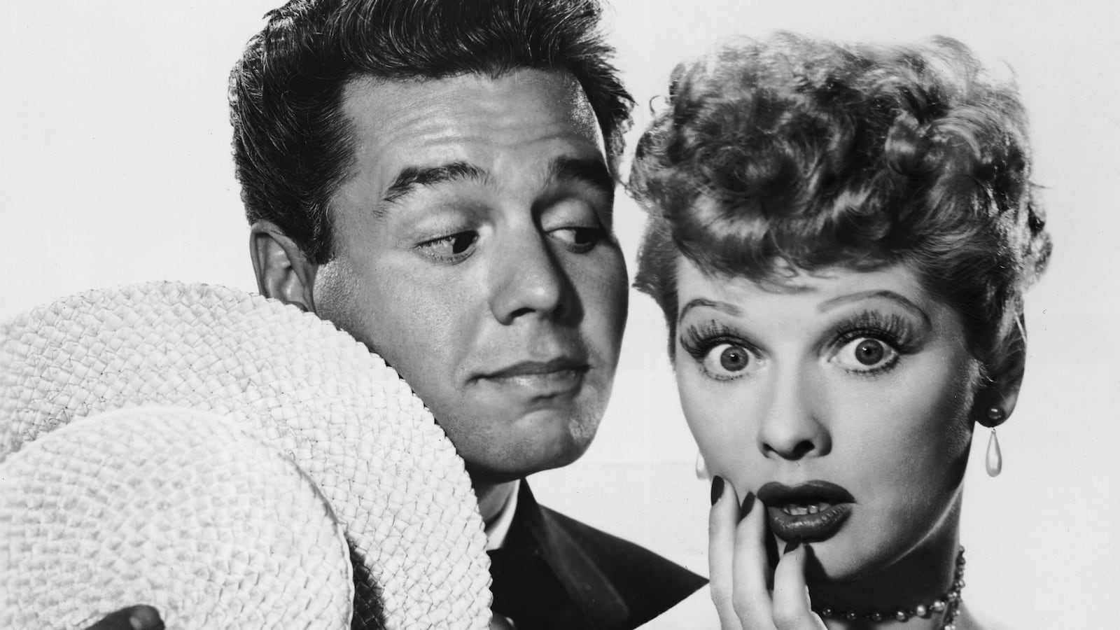 articles/2013/10/19/the-week-in-nostalgia-fight-club-hits-theaters-cyndi-lauper-s-album-drops-and-more-video/131018-week-nostalgia-tease-embed_c01sjq