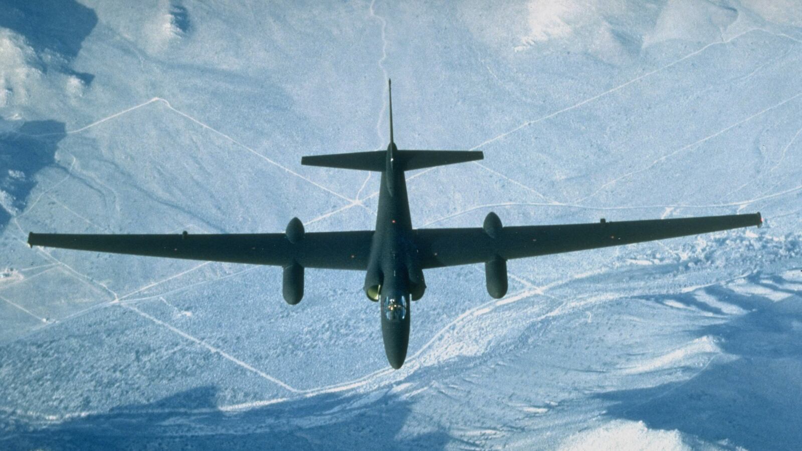 articles/2016/08/12/the-cold-war-spy-plane-fighting-isis/160811-axe-u2-cold-war-tease_huuaqi