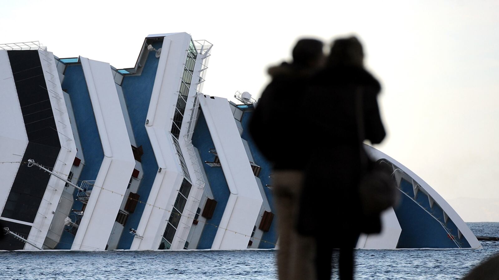 articles/2012/01/27/why-survivors-aren-t-buying-costa-concordia-s-compensation-offer/costa-concordia-survivors-nadeau_vrqlbe