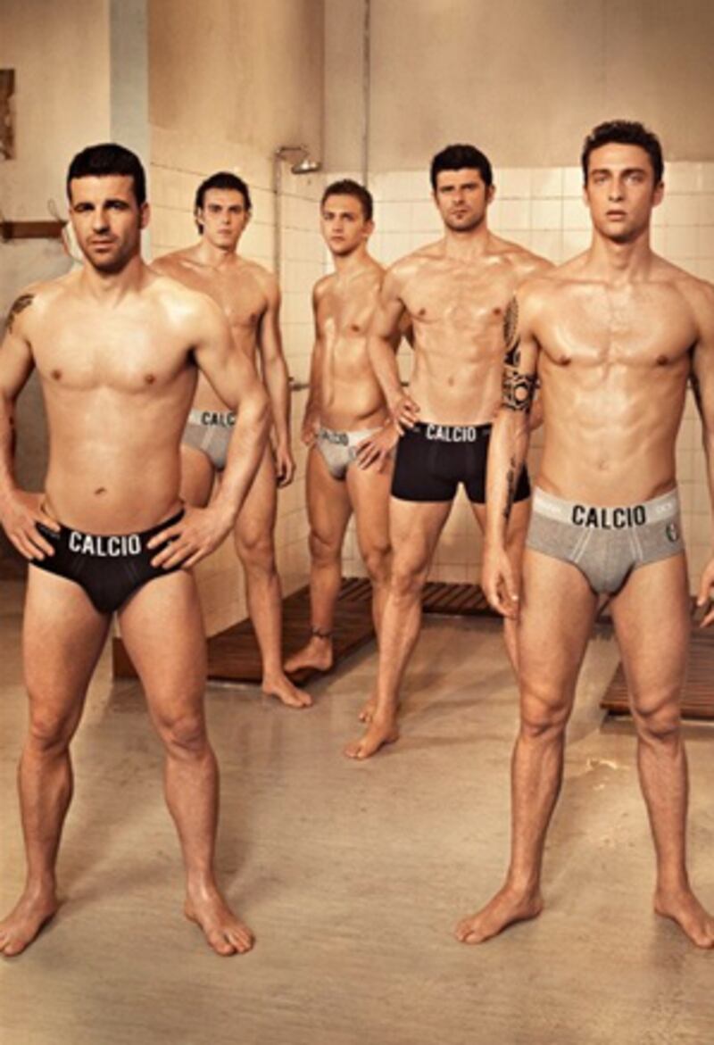 galleries/2010/06/16/soccer-players-in-their-skivvies/soccer-skivvies---dolce-gabbana-team_kqgivd