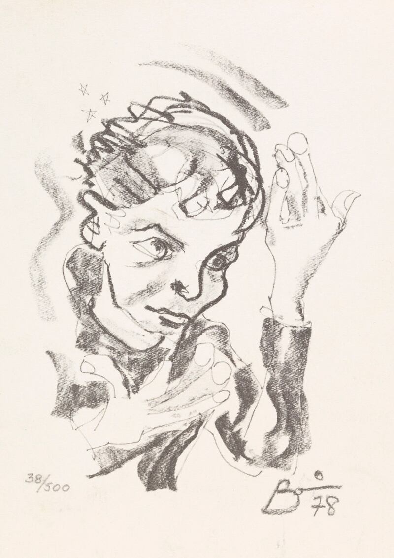 galleries/2013/03/20/david-bowie-exhibition-at-victoria-albert-museum-in-london-photos/130313-david-bowie-v-and-a-07_atrzqt