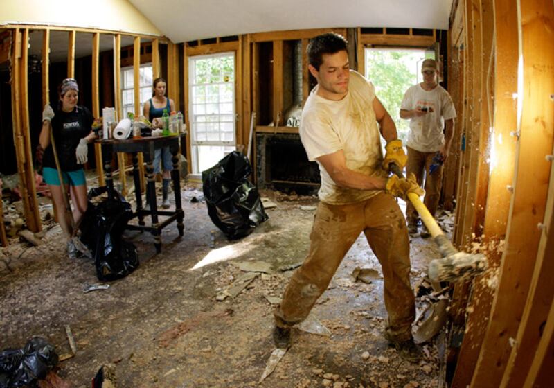 galleries/2010/05/04/nashville-flooding/nashville-flood-2_nyb16n