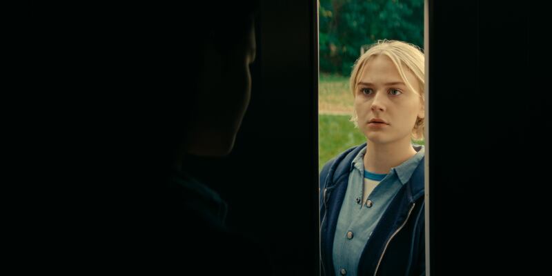 Sydney Topliffe and Alyvia Alyn Lind