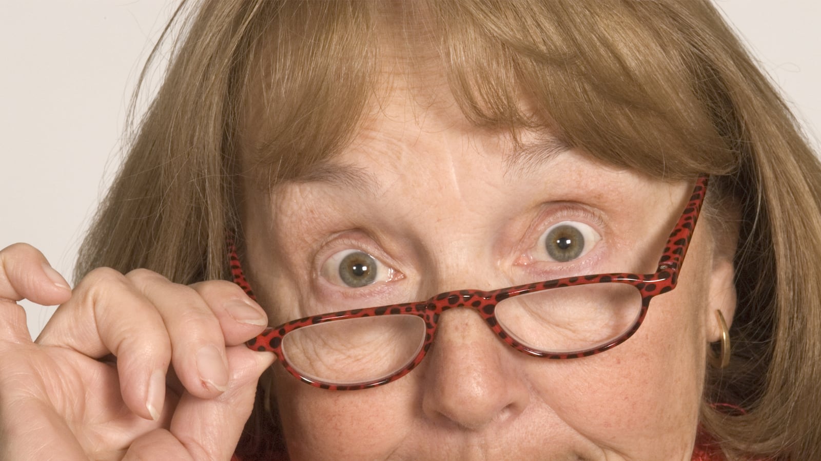 articles/2015/08/15/how-crazy-are-jewish-mothers/150815-shire-jewish-moms-tease_rjsy03