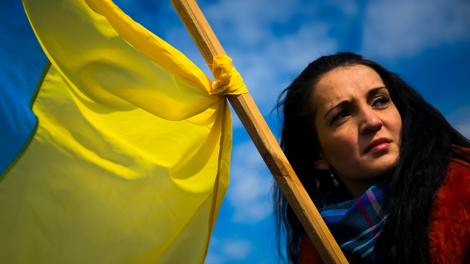 articles/2014/03/20/ukrainians-mourn-their-loss-of-crimea-to-russia-but-there-could-be-a-silver-lining/140320-mourning-crimea-nemtsova-tease_jrnyqi