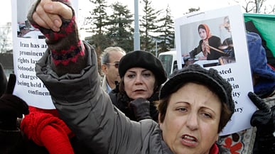 articles/2011/04/19/nobel-laureate-shirin-ebadi-warns-of-deadly-crackdown-in-iran/dehghanpisheh-shirin-ebadi_174442_jittmr