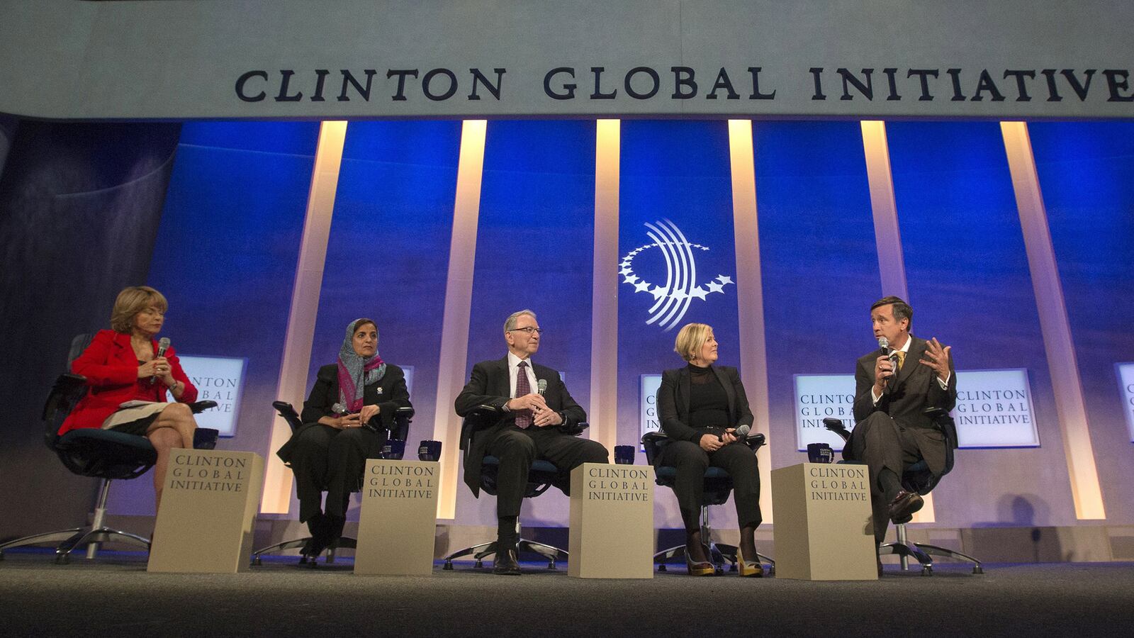 articles/2013/09/25/cgi-2013-getting-beyond-boardroom-quotas-to-get-women-in-the-corner-office/130925-cgi-women-economy-strochlic-tease_evdm1m