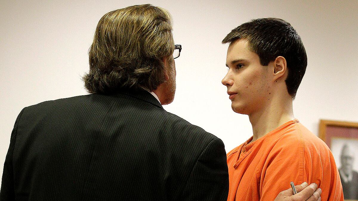 cheats/2012/01/27/barefoot-bandit-gets-6-years/barefoot-bandit-sentenced-cheat_dtipa2