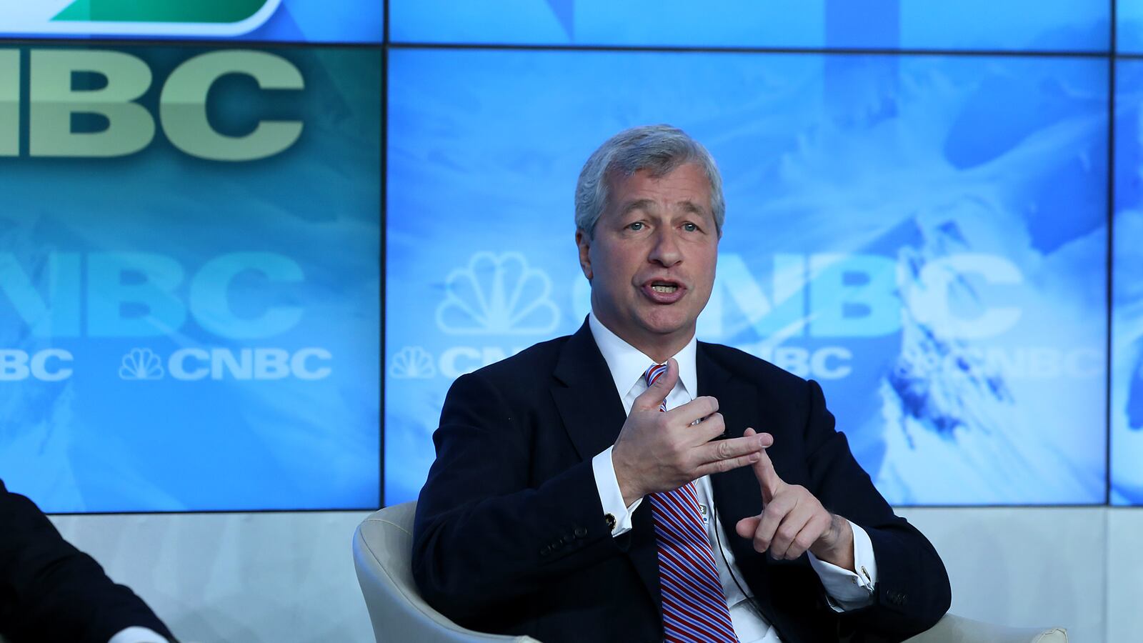 articles/2013/01/23/hey-america-where-are-you-u-s-has-slim-presence-at-davos/130123-gross-davos-dispatch-embed_djym1m