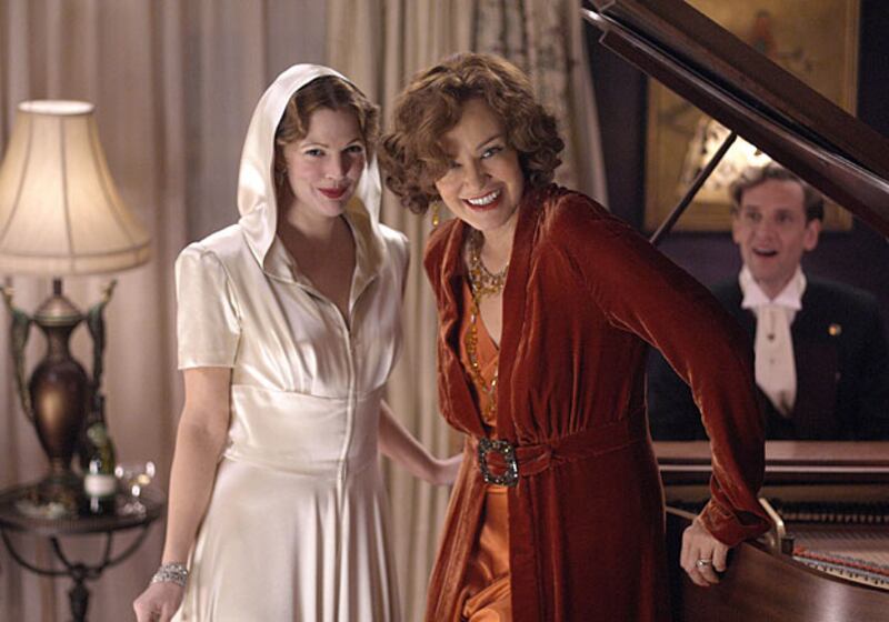 galleries/2009/03/19/grey-gardens/grey-gardens---drew-lange_uoarvf