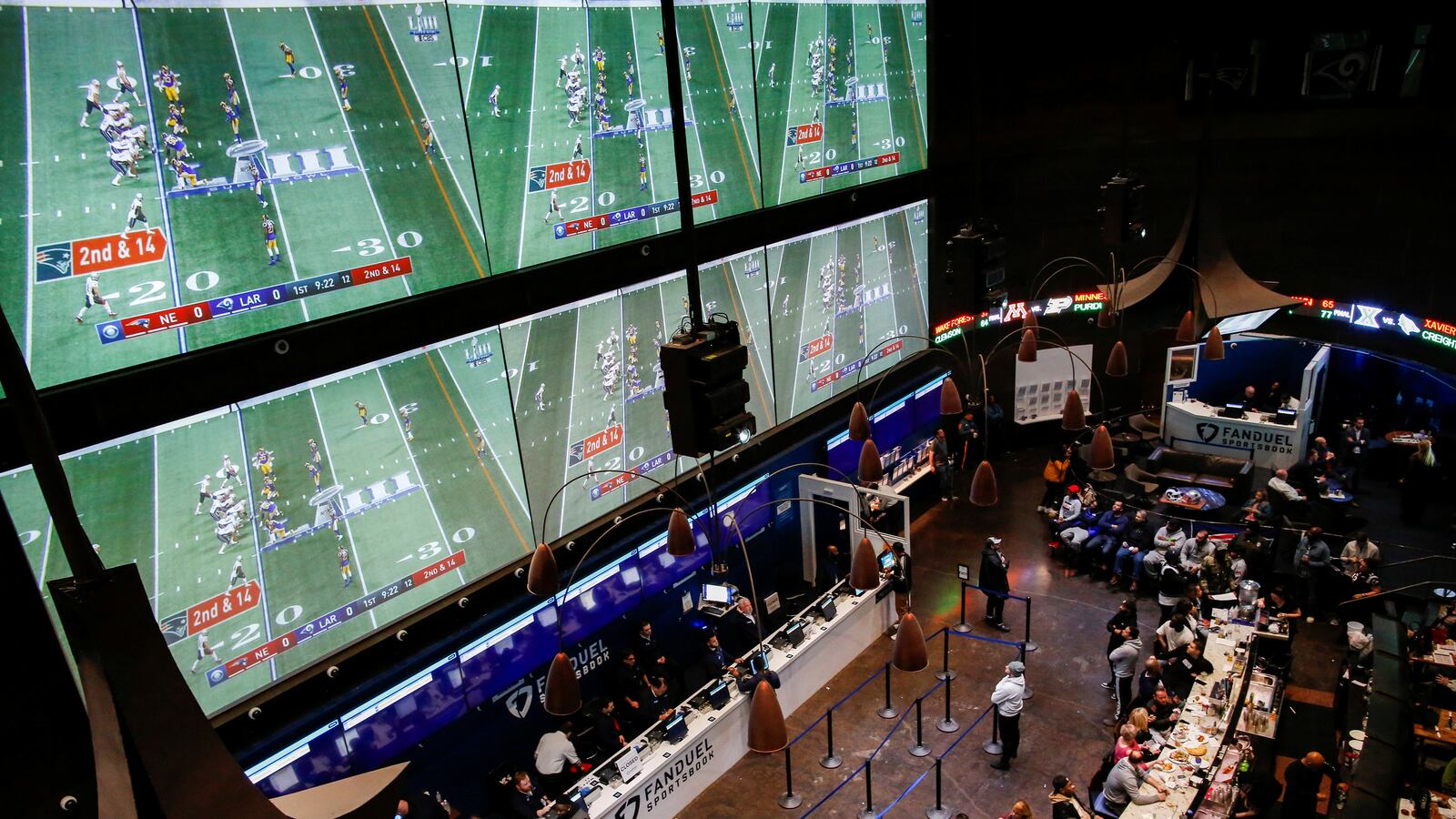 2019-02-04T014404Z_1121154126_RC1D8A982570_RTRMADP_3_FOOTBALL-NFL-SUPERBOWL-GAMBLING_m7yltt