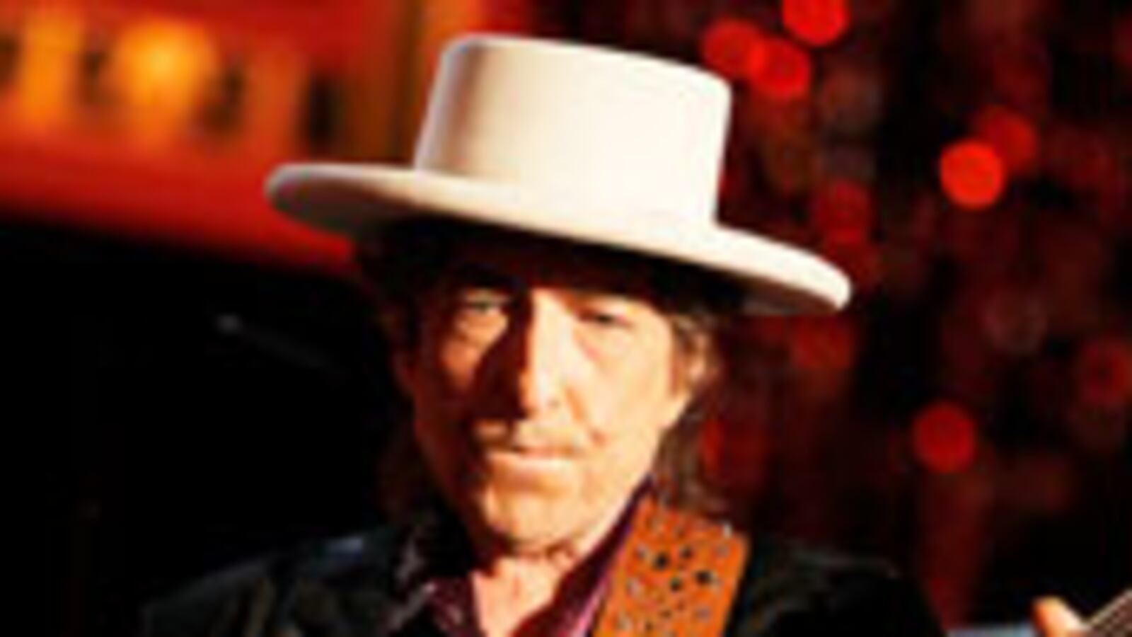 articles/2010/04/30/is-bob-dylan-a-phony/wilentz-dylan-joni_97517_iut19s