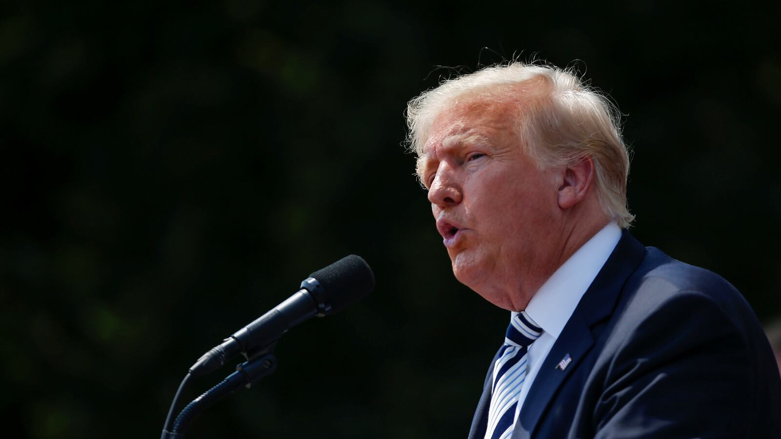 2021-07-07T164155Z_956009905_RC2NFO9F6HD4_RTRMADP_3_USA-TRUMP_l1fign