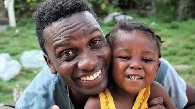 FYmXpG4XkAEz50O_lla1lm