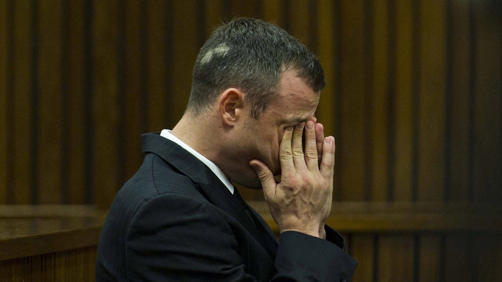 articles/2014/04/17/disastrous-turn-by-star-witness-for-pistorius-defense/140417-Pistorius-trial-tease_ycvz5q