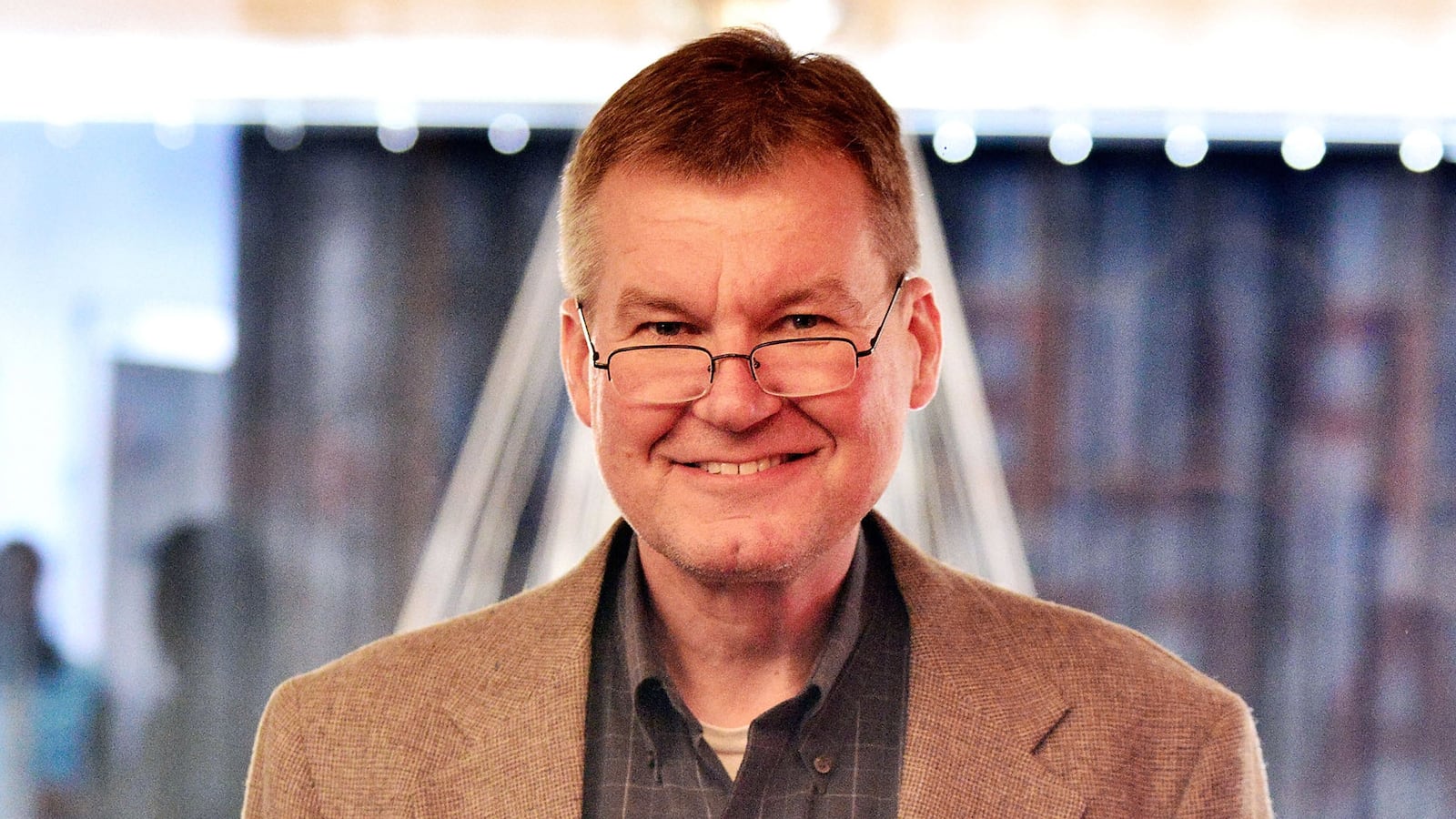 articles/2014/10/08/the-pastor-who-scandalized-his-town/141007-grove-overnight-tease_lojufj