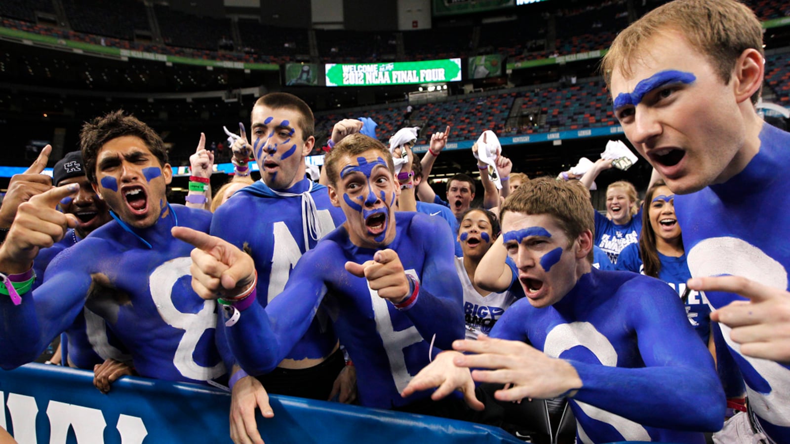 cheats/2012/04/03/kentucky-students-riot/ncaa-kentucky-win-riots-cheat_ux2w1l