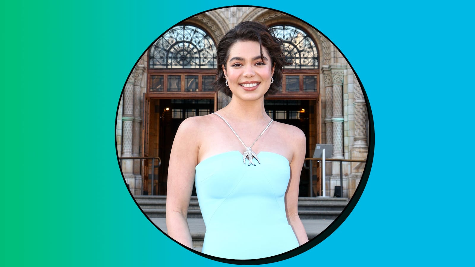 Auliʻi Cravalho "Reef Buildes” Interview