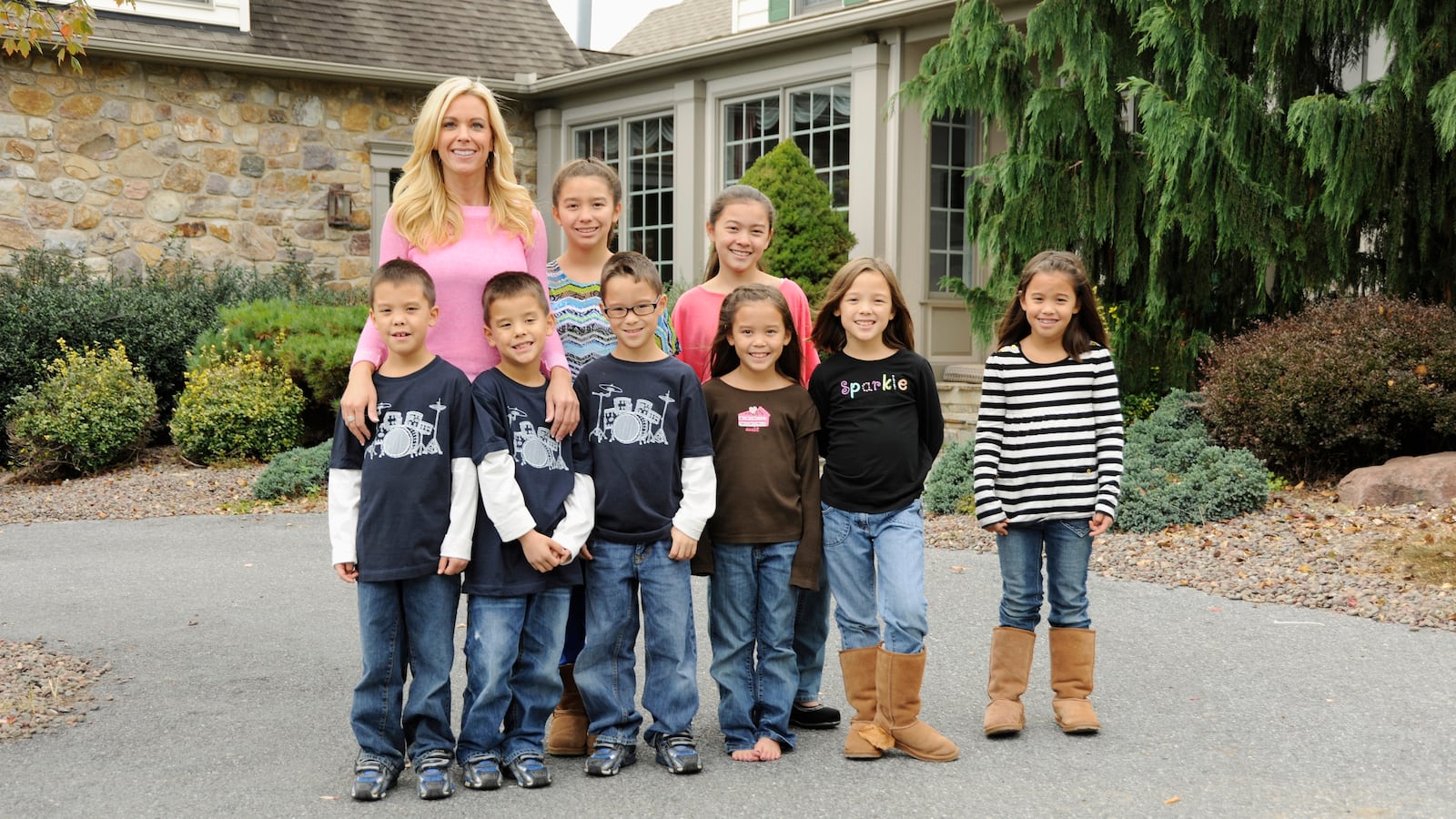 "Kate Gosselin / Kendra Wilkinson" - Season Two of "Celebrity Wife Swap" kicks off with reality television mom Kate Gosselin ("Kate Plus 8") and former Playboy Magazine cover girl Kendra Wilkinson (Disney General Entertainment Content via Getty Images's "Splash"), TUESDAY, FEBRUARY 26 (8:00-9:00 p.m., ET) on the Disney General Entertainment Content via Getty Images Television Network. (Photo by Donna Svennevik/Disney General Entertainment Content via Getty Images)
KATE GOSSELIN, JOEL KEVIN GOSSELIN, COLLIN THOMAS GOSSELIN, MADELYN "MADY" KATE GOSSELIN, AADEN JONATHAN GOSSELIN, CARA NICOLE GOSSELIN, LEAH HOPE GOSSELIN, ALEXIS FAITH GOSSELIN, HANNAH JOY GOSSELIN