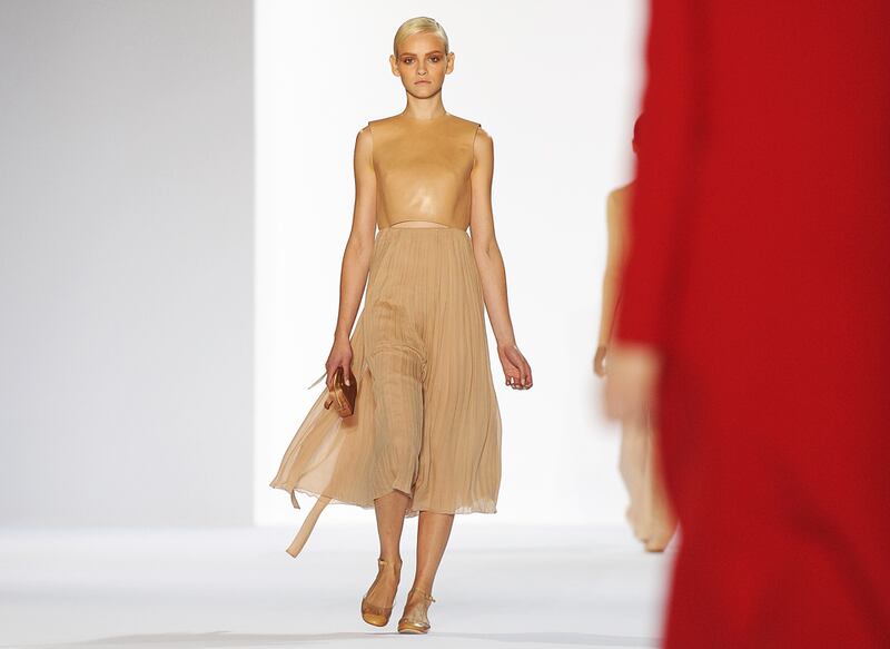 galleries/2010/10/06/paris-fashion-week-wrap/paris-fashion-week-106---chloe_l4wvpc