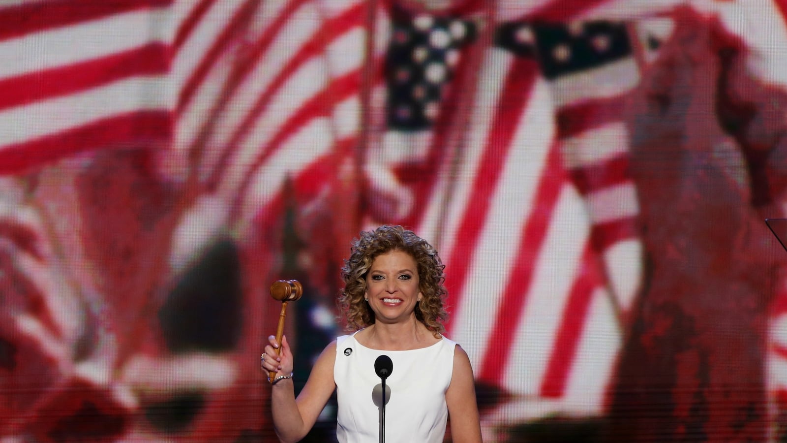 cheats/2016/05/25/report-dem-lawmakers-want-to-drop-wasserman-schultz/160524-dws-dnc-cheat_sklwlw