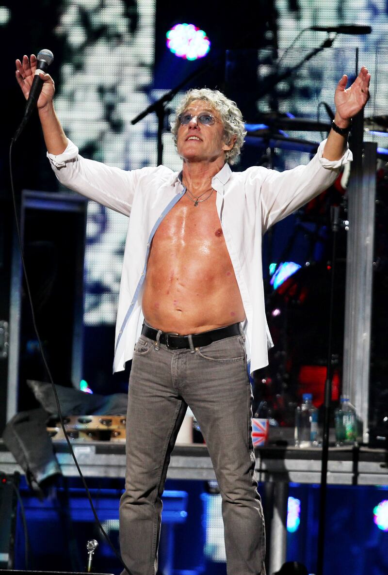 galleries/2012/12/13/roger-daltrey-s-chest-more-hot-older-men-photos/roger-daltrey-sexy-old-chests_dal3lp