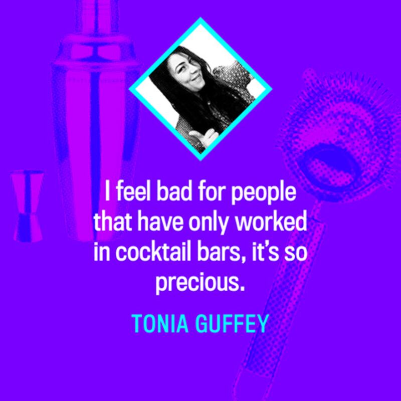 articles/2014/09/07/the-ladies-disrupting-the-bartender-boys-club/140908-zadrozny-bartenders-tonia-embed_lgzejv