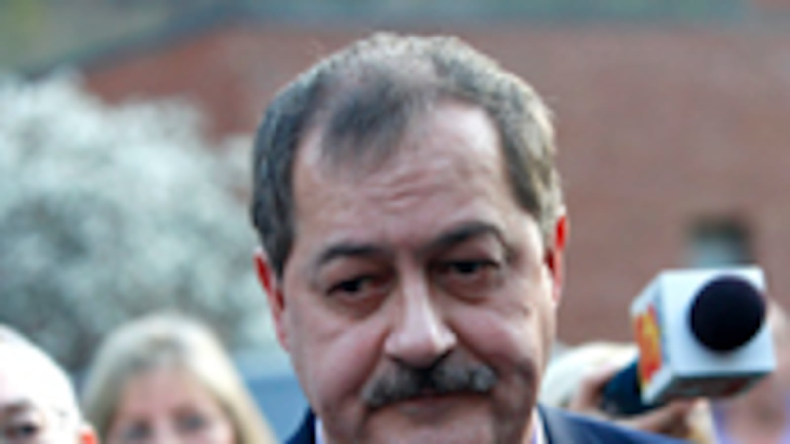 articles/2010/04/08/the-mining-ceo-in-the-black-hat/bingham-don-blankenship_93194_o9cgis