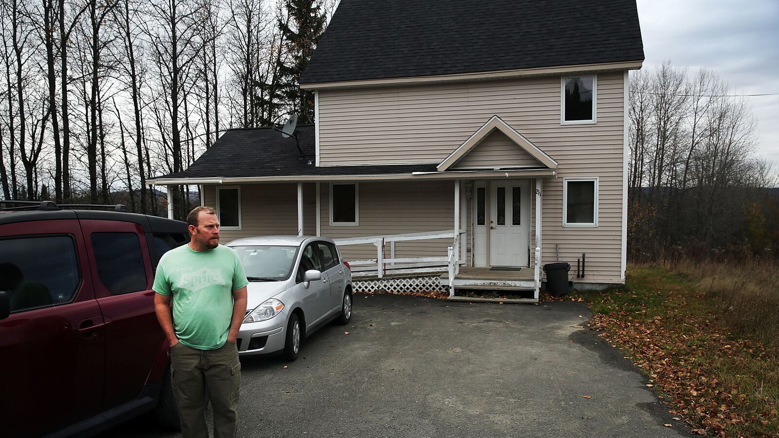 cheats/2014/10/31/nurse-hickox-banned-from-public-places/141031-kaci-hickox-cheat_lpkada