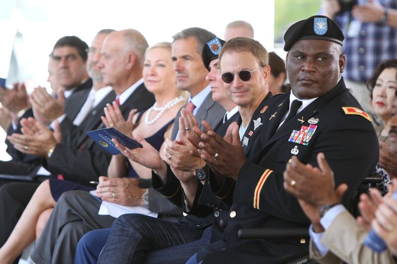 articles/2013/09/13/politicians-are-no-show-for-opening-of-privately-funded-vets-clinic/130912-hartman-hospital-tease_ji19iu