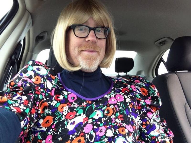 galleries/2012/12/02/miley-cyrus-selena-gomez-more-celebrity-twitter-pictures-photos/adam_savage_ht11sp