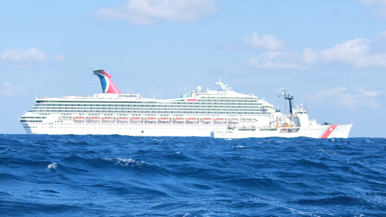 cheats/2013/02/13/carnival-cruise-conditions-worsen/130213-cruise-smell-cheat_r23cg4