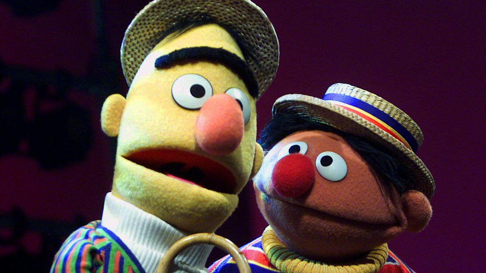 cheats/2012/06/20/sesame-street-movie-in-the-works/sesame-street-movie-cheat_v5m7tb