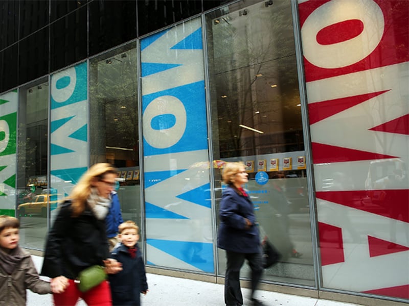 articles/2014/11/29/the-daily-beast-s-2014-holiday-gift-guide-for-the-andy-warhol-in-your-life/gift-guide-2014-andy-warhol05_olwbje