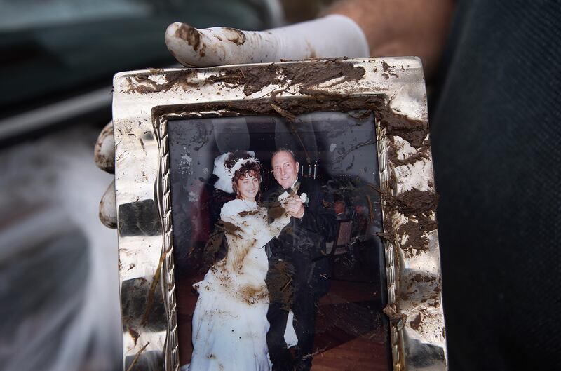 galleries/2012/11/16/photos-surface-in-the-wake-of-hurricane-sandy-photos/15lost-memories7_r1s3zm