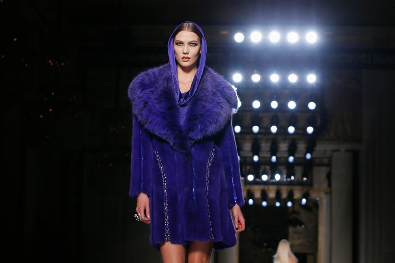 galleries/2014/01/22/from-chanel-to-atelier-versace-the-best-of-paris-couture/140122-best-of-couture-versace_xrxwp5