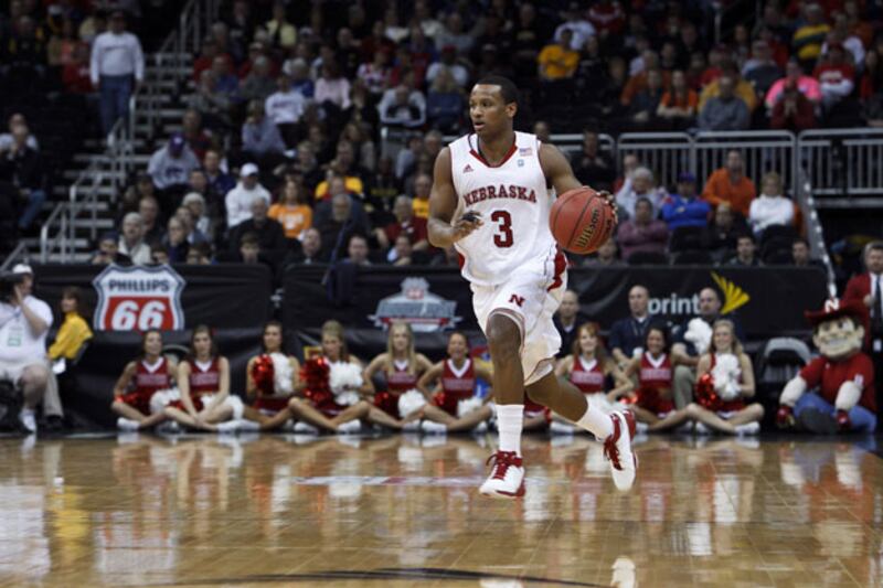 galleries/2011/03/20/die-hard-college-hoops-fans/college-basketball-fans---university-of-nebraska_af5izu
