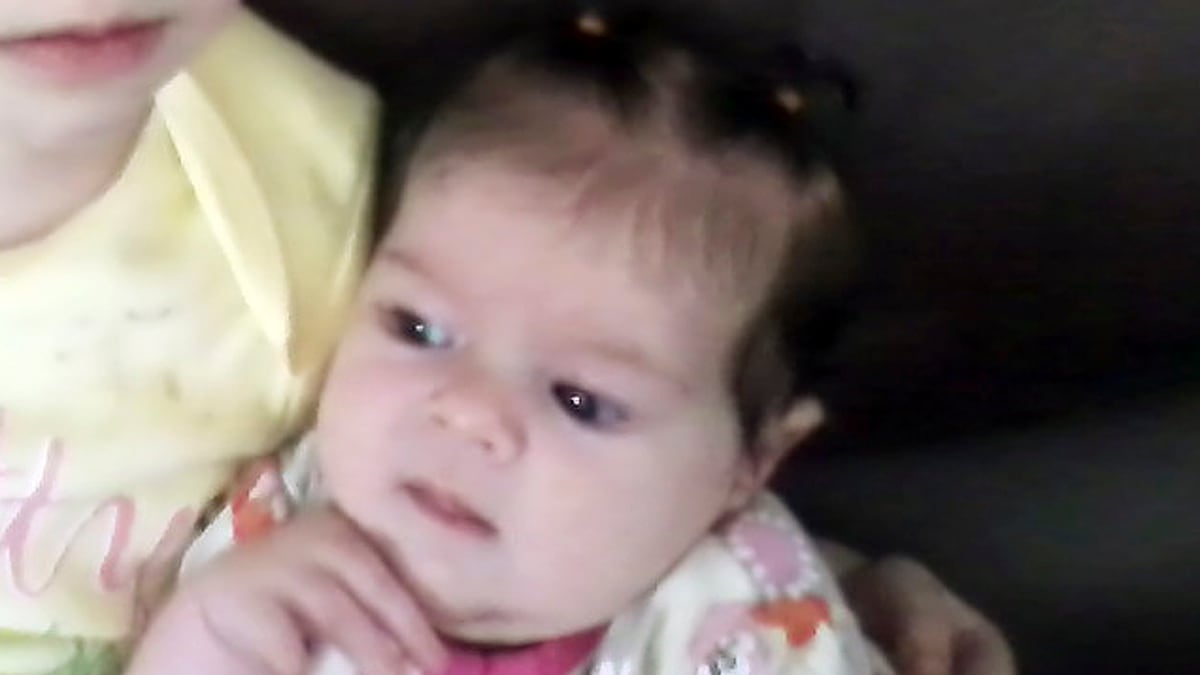 cheats/2012/08/31/girl-10-charged-with-manslaughter/maine-manslaughter-babysitter-cheat_rcfzyb