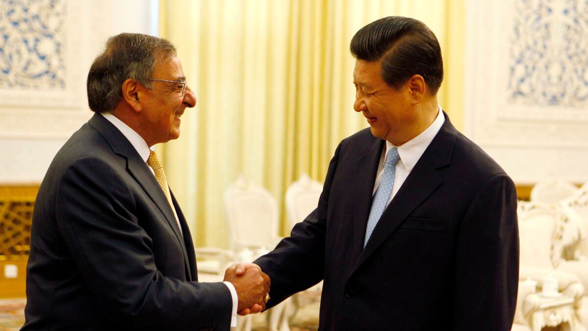 cheats/2012/09/19/xi-jinping-panetta-shake-hands/xi-panetta-shake-hands-china-cheat_uapldh