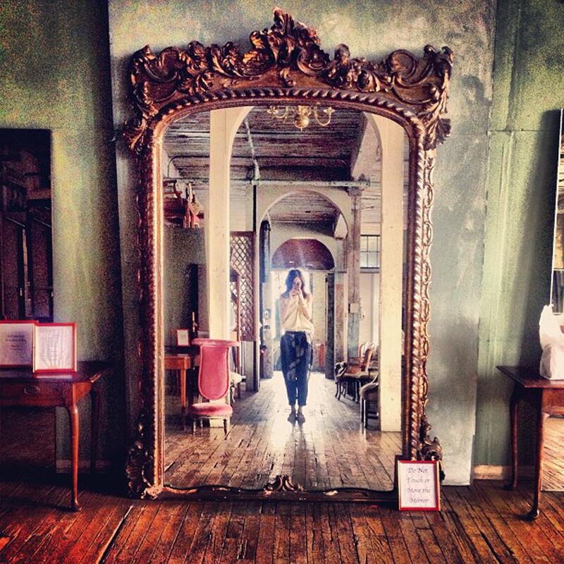 galleries/2013/06/01/cara-delevingne-dolce-gabbana-more-fashion-instagrams-photos/130531-coco_g7xhlk