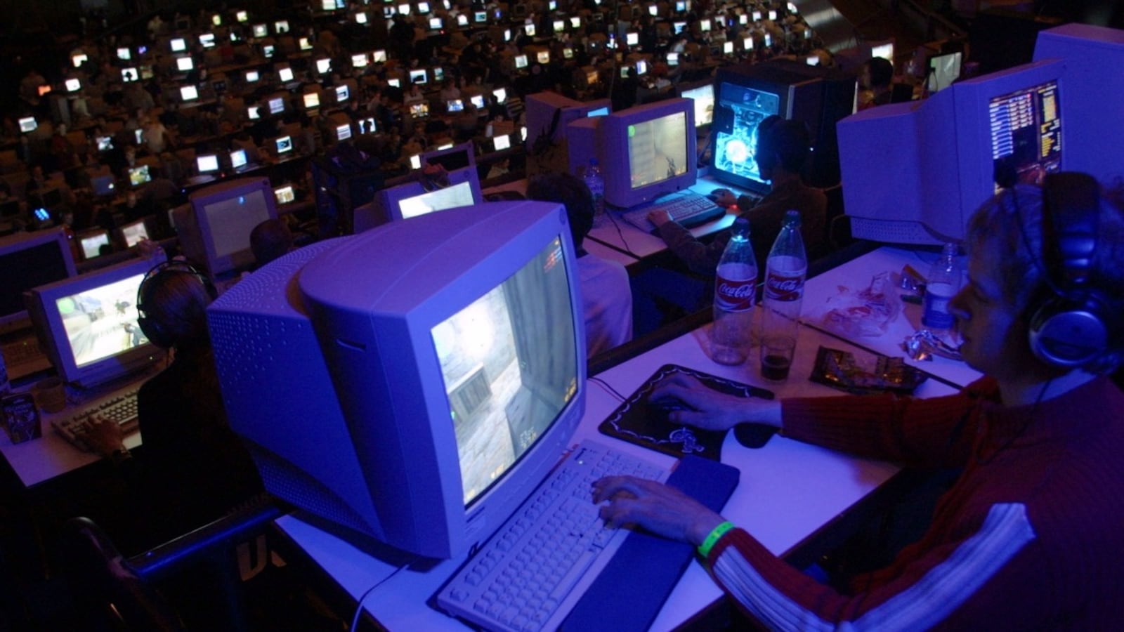 cheats/2013/07/13/gamers-are-pro-athletes/C-_fakepath_130713-gamers-cheat_ixxisu