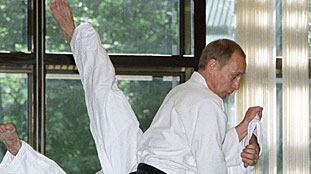 cheats/2008/10/08/sensei-putin-teaches-judo-to-a-nation/6-putin-judo_gowakl