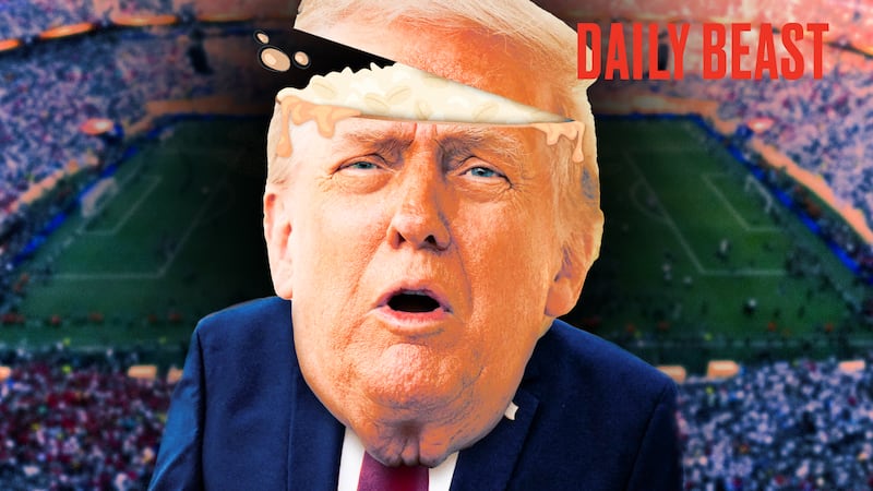 A photo illo illustration of Donald Trump for The Daily Beast podcast.